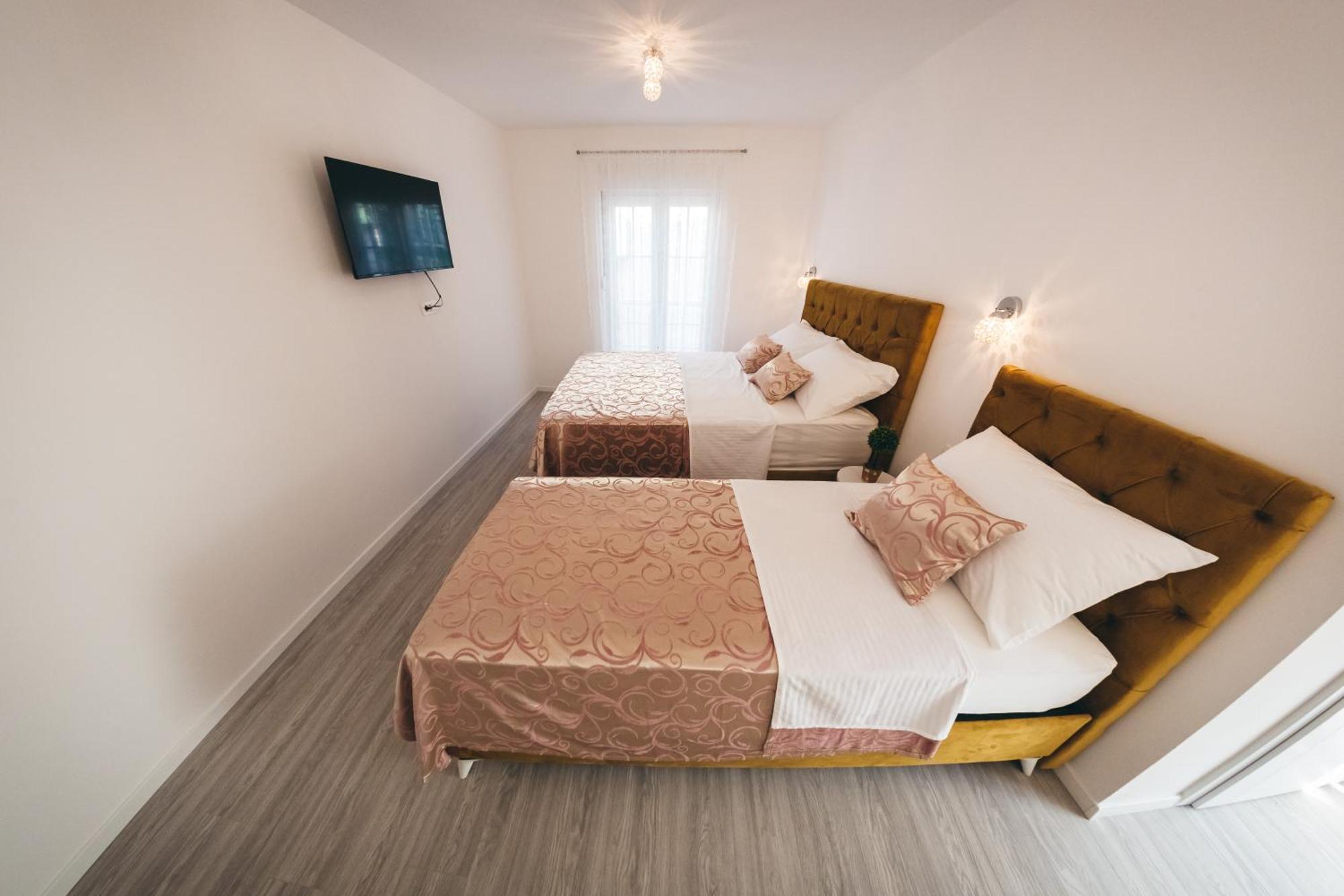 Elegant Lasta Mostar